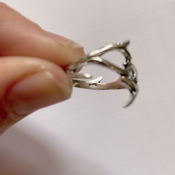 NWOT .925 silver ring - Picture 3 of 5